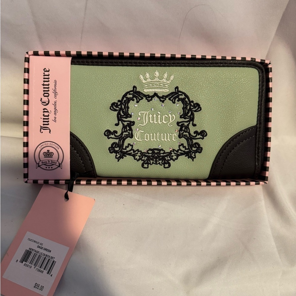 Juicy couture, large wallet